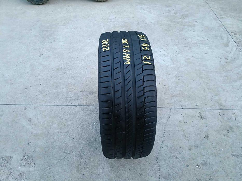 O anvelopa vara 265 45 21 Continental PremiumContact 6 cu 7,8 mm 2022