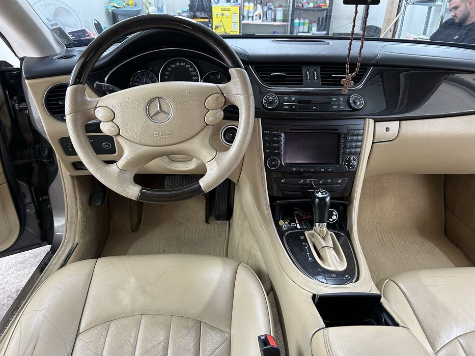 Продавам Цлс 320
