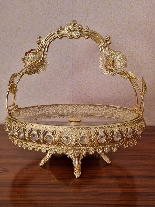 Тортница, фруктовница, блюдо под нарезку, золотой мельхиор