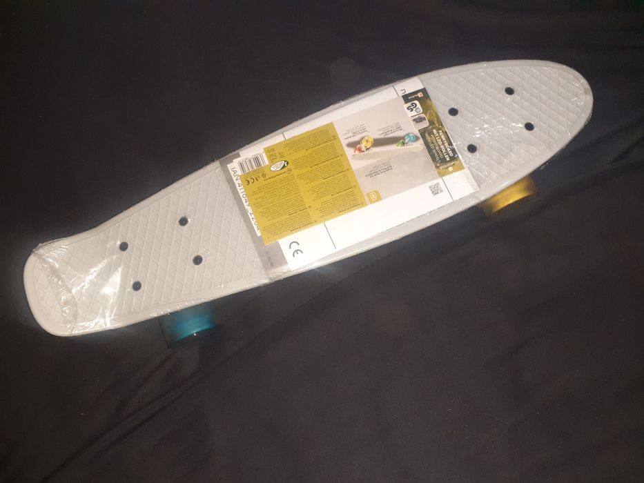 Skateboard cu leduri