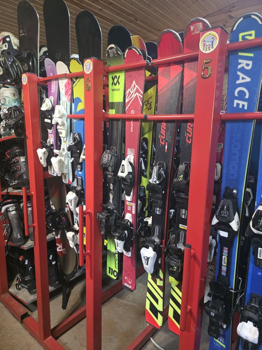 Schiuri,snowboard,clapari,buți