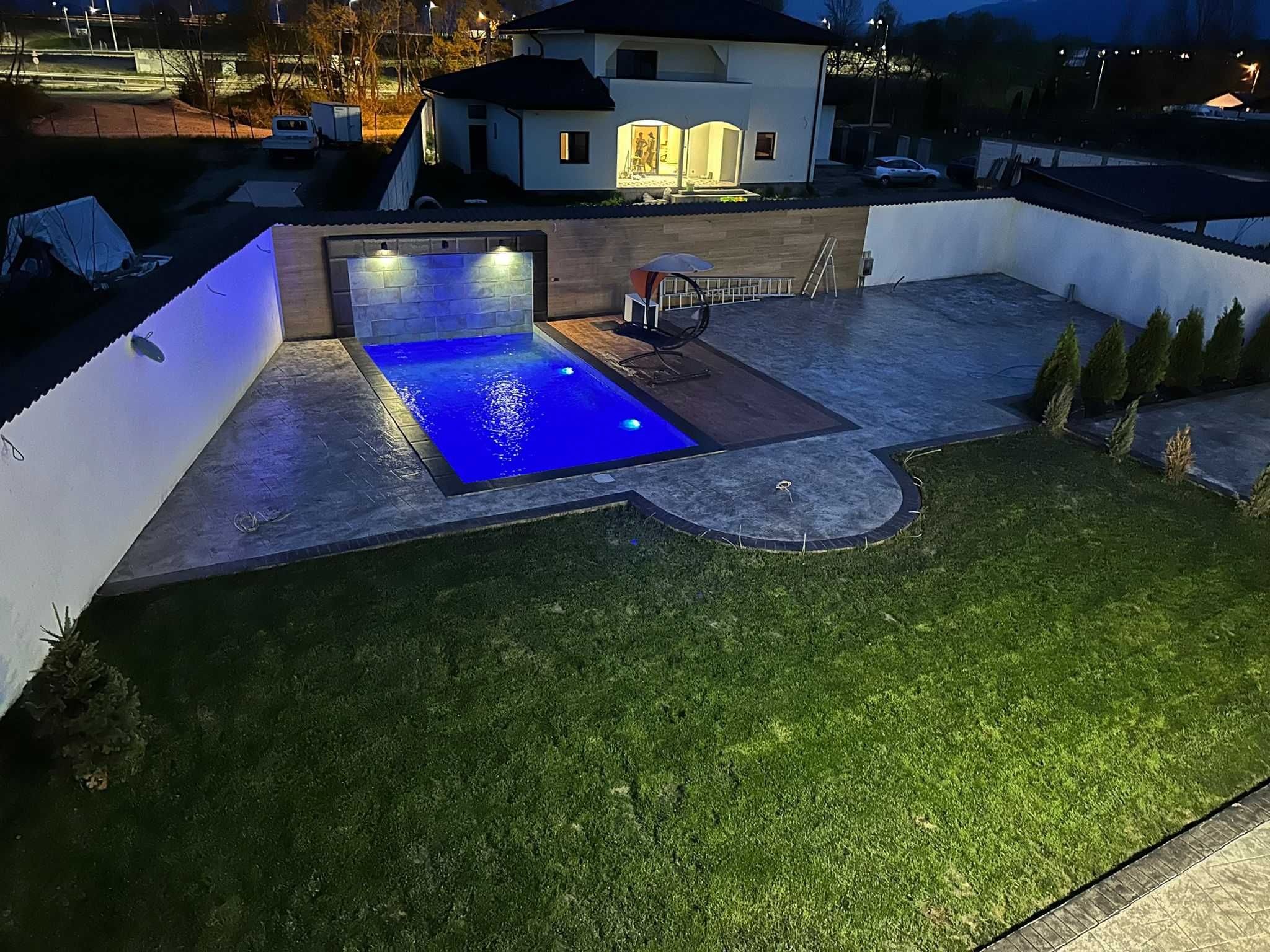 Piscine si jacuzzi publice sau private