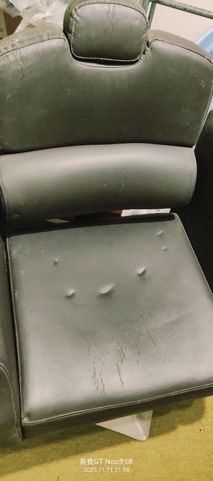 salon uchun kreslo sotiladi