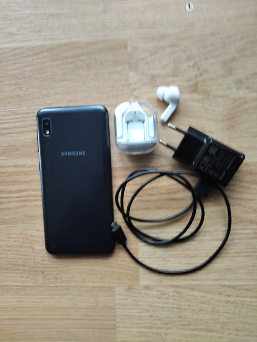 Samsung A10 pachet complet