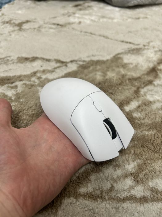 Мышка attack shark r1