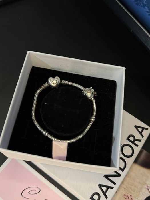 Оригинална гривна Пандора + талисман