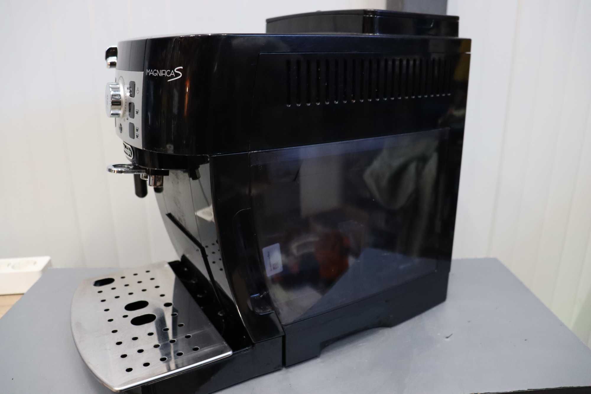 De'Longhi Magnifica S ECAM 22.110 автоматична кафемашина с разпенител
