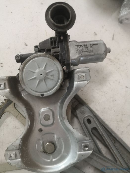 Macara geam electric dreapta fata TOYOTA YARIS (_P9_) [ 2005 - > ] OEM