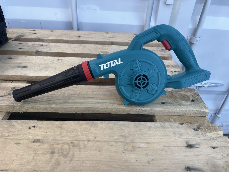Suflanta pe acumulator Total TABLI20028E(corp)