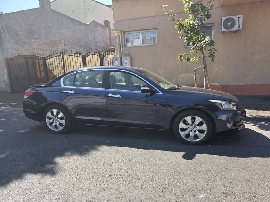 Honda Accord 2.4 i-VTEC Automata, Piele, GPL, Revizii la zi