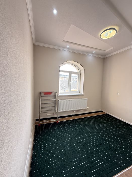 Срочно сотилади новостройка 66 кв.м 3 хона 4 этаж Богишамол 13 мактаб