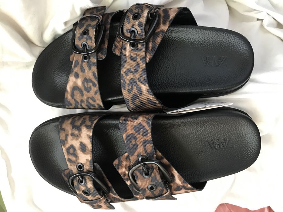 Продам обувь (шлепанцы)