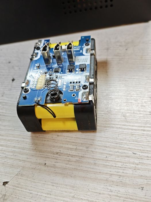 Аккумуляторя для шуруповерта