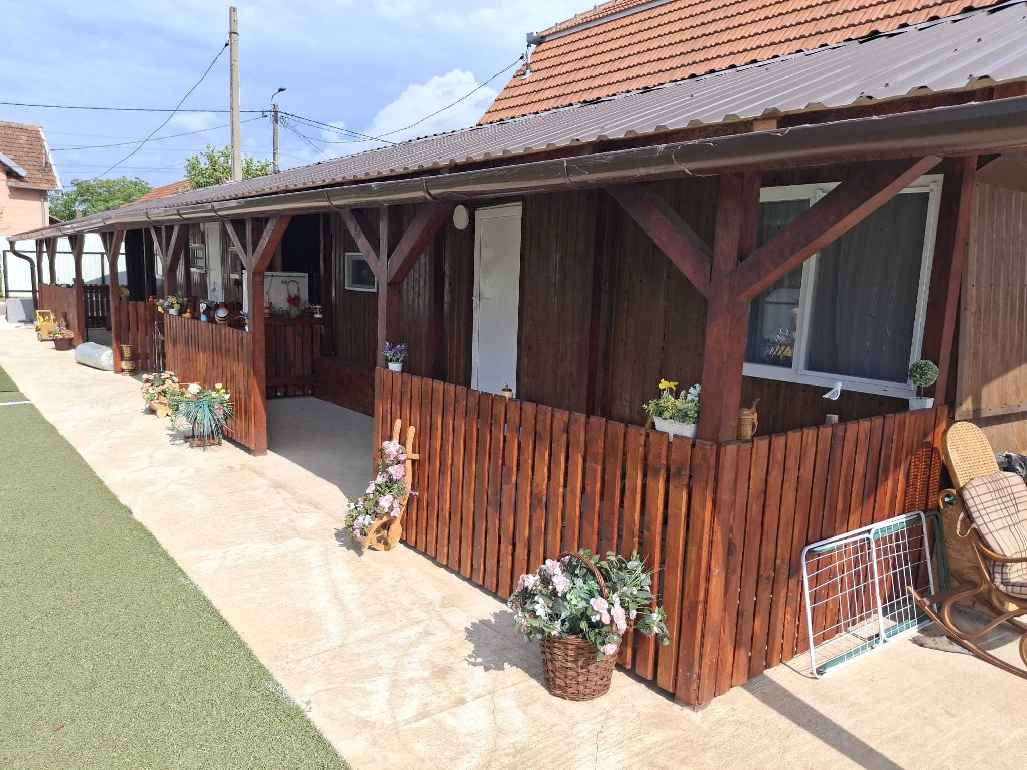 Cazare cabane tinny house