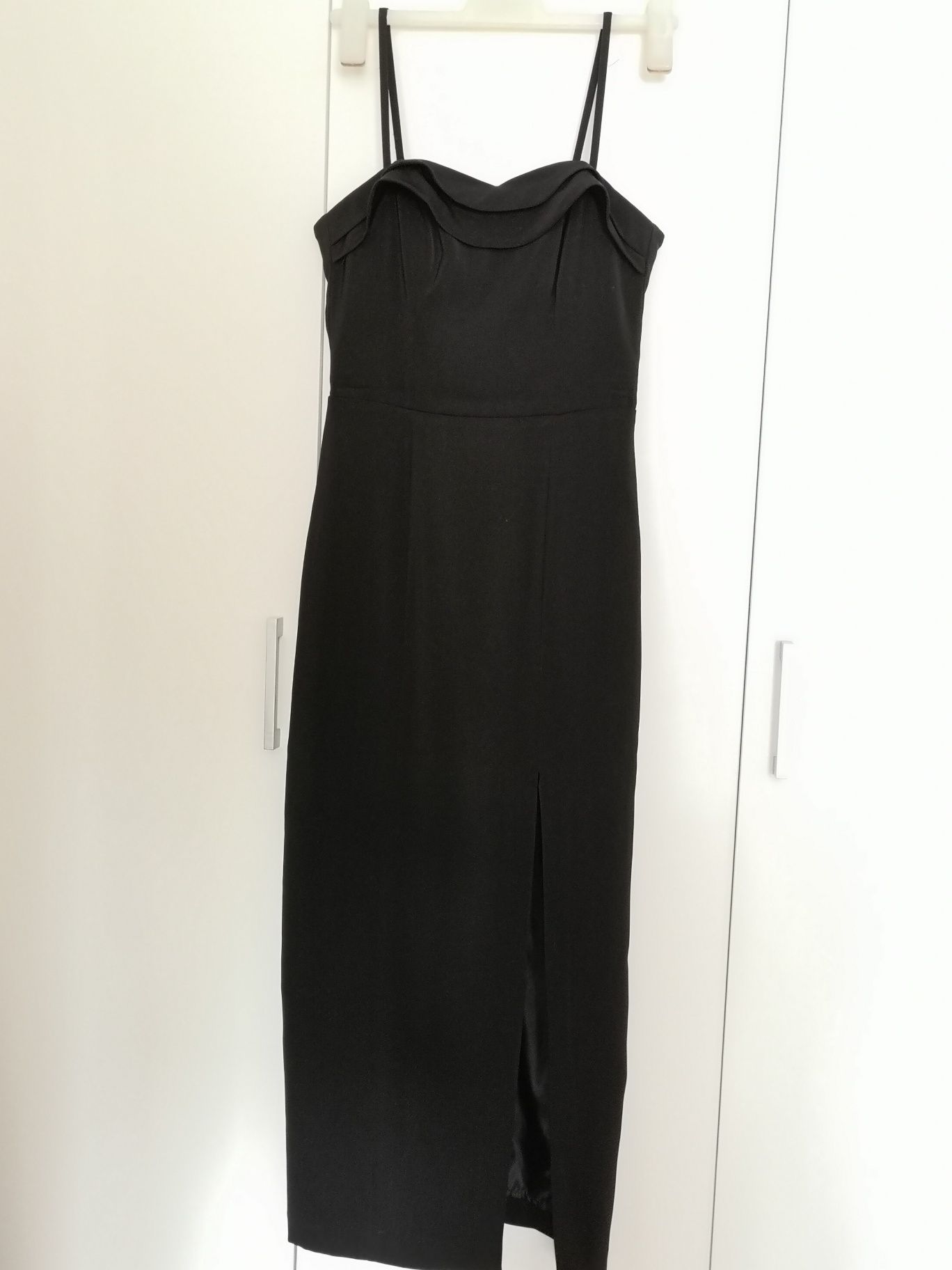 Rochie de ocazie, neagra, cu crăpătura, 36, H&M