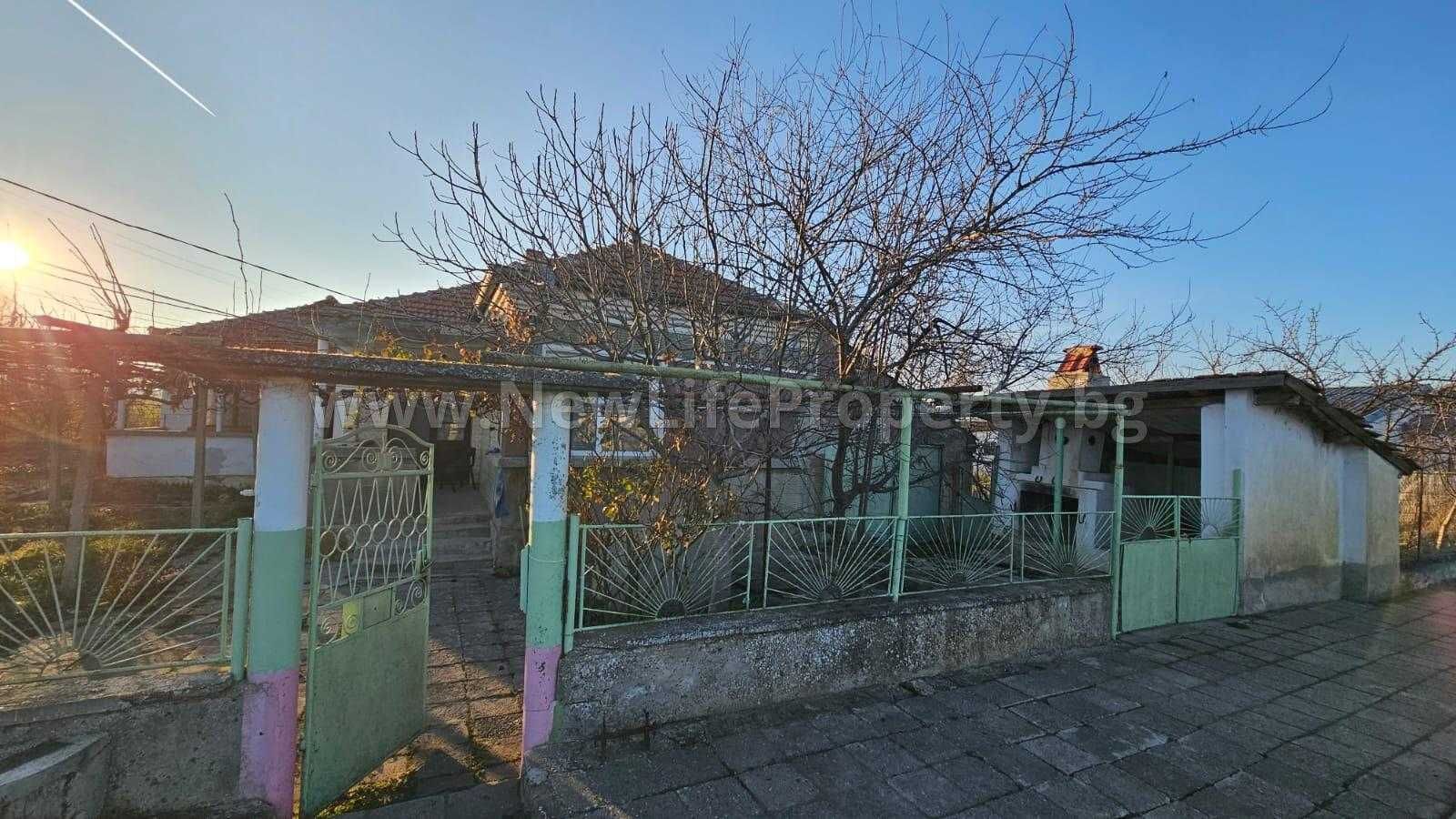 Продава се едноетажна къща в село Оризаре, обл. Бургас