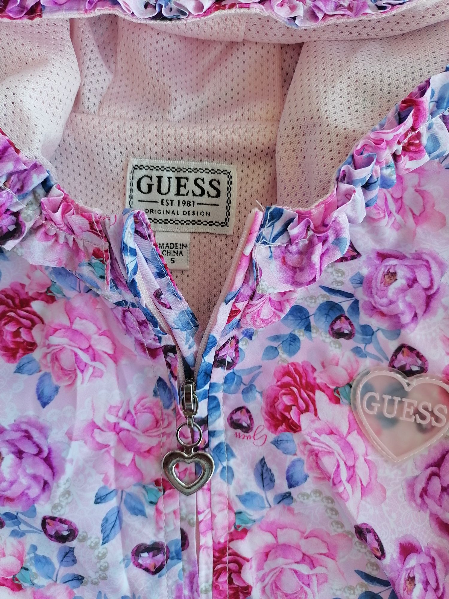 Оригинално детско яке Guess