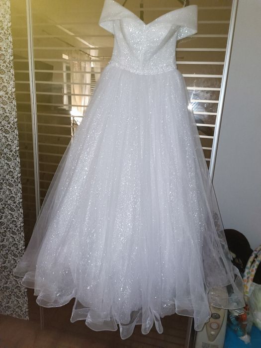 Rochie mireasă nouă mărime 42-44 pe corset
