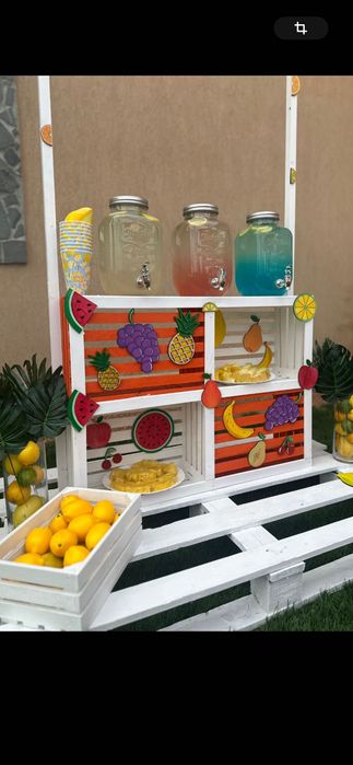 Bar limonadă & fructe de închiriat!