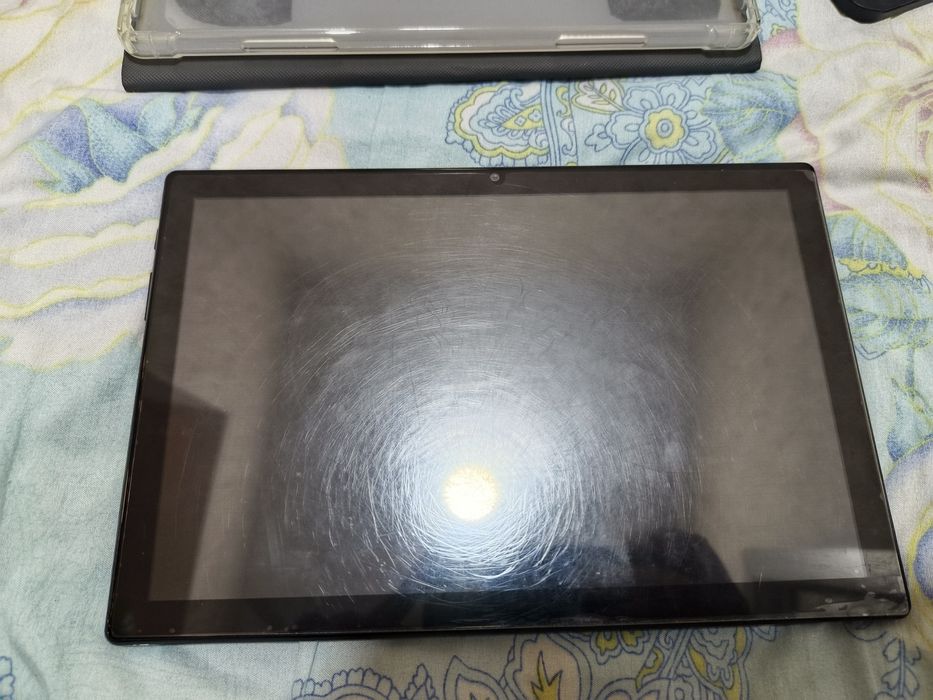 Продам планшет GT2000