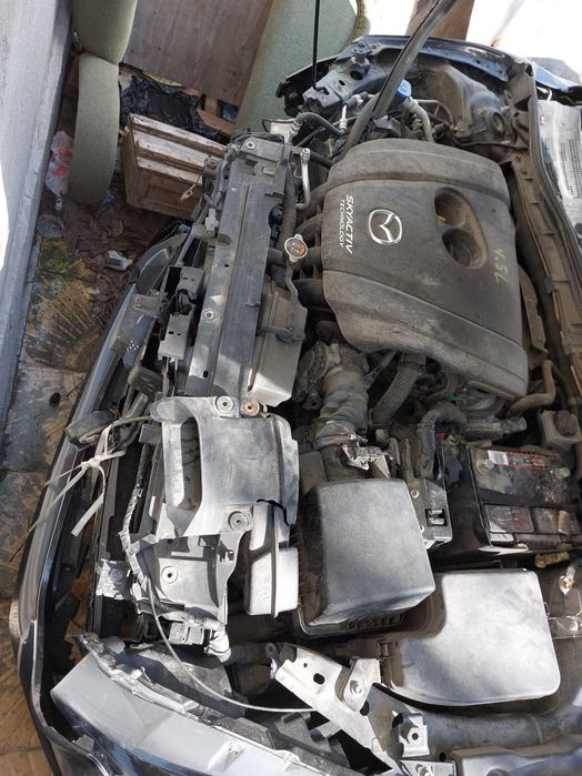 Mazda 3 за части 2,0 бензин 2014 година