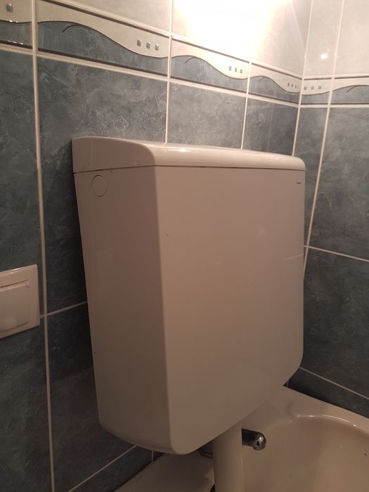 Vind accesori  baie in stare buna