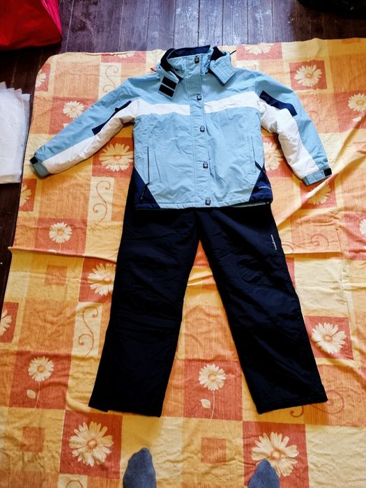 Costum de schi femei