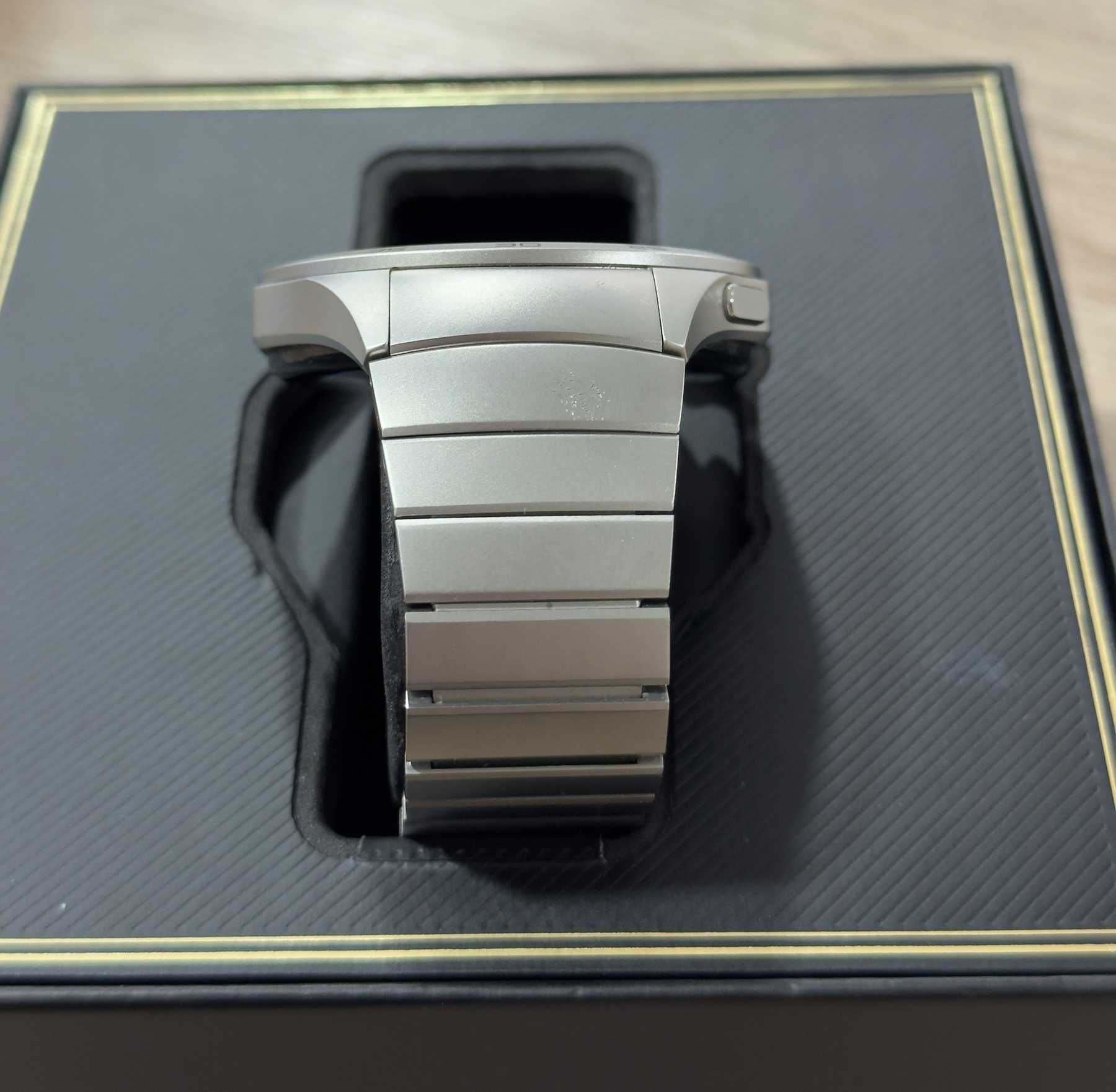 Смарт часовник HUAWEI WATCH GT 4 GREY Stainles Steel Strap 46 MM