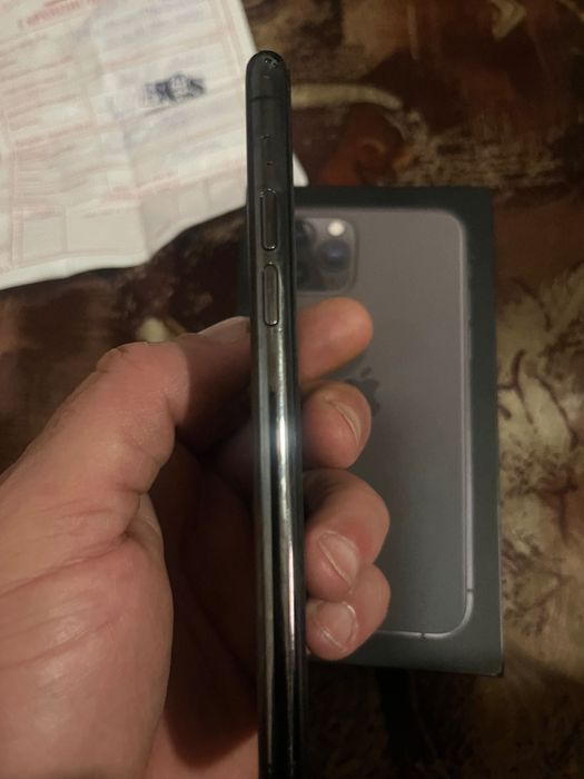 Айфон 11-про -64 гб Като нов един собственик