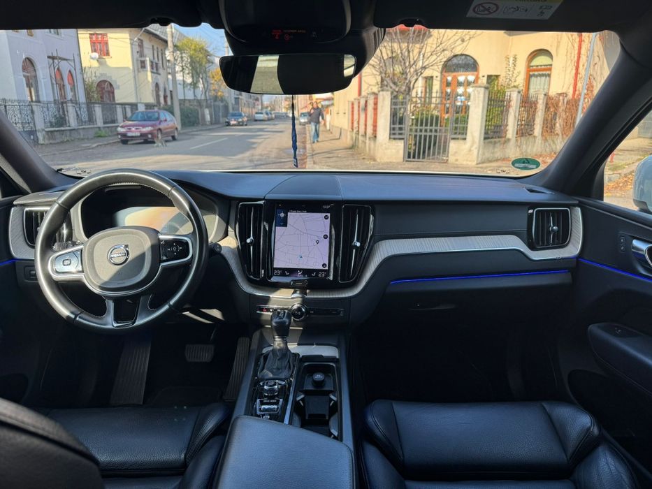 Volvo XC 60 2.0d 190cp