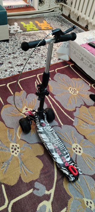 Самокат 200минг холати янги