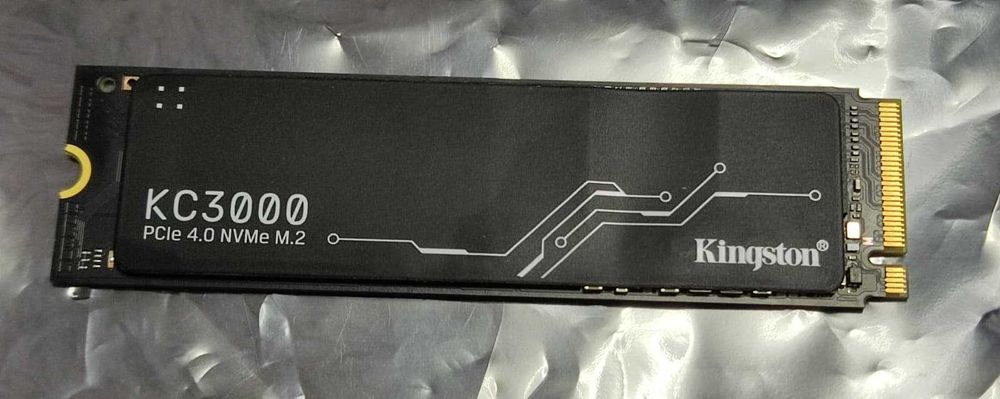 SSD Kingston KC3000 512GB 6900MBps/3900MBps Pci Express 4.0x4 M.2 NVME