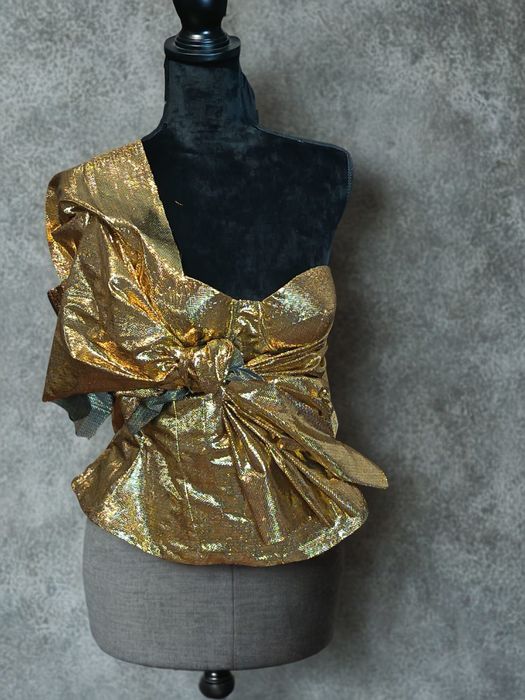 Bustiera aurie cu funda