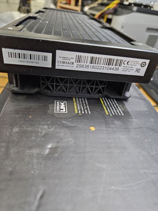 Defect Corsair h150i pro rgb liquid cooler