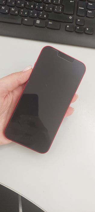 Iphone 13 128GB червен
