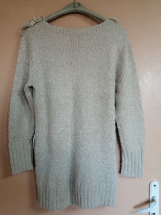 Дамски пуловер със колан