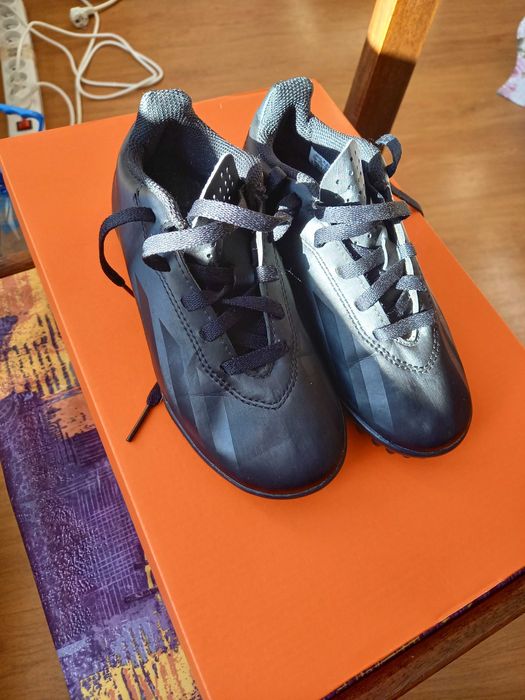 Adidas номер 30 за футбол