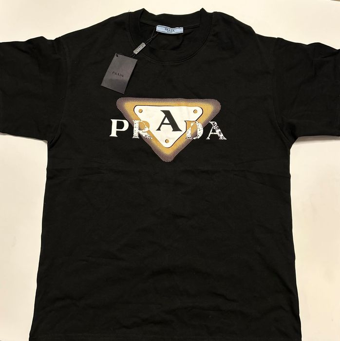 Тениска Prada Топ Качество!