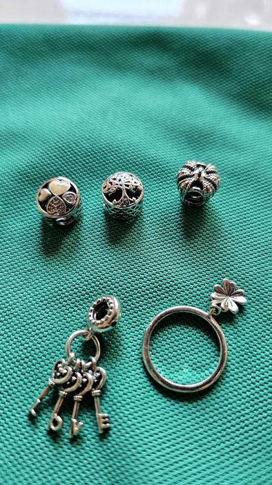 Pandantive  Pandora argint