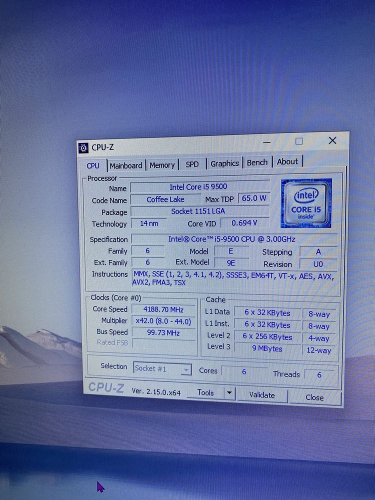 Продавам процесор Intel Core i5 9500
