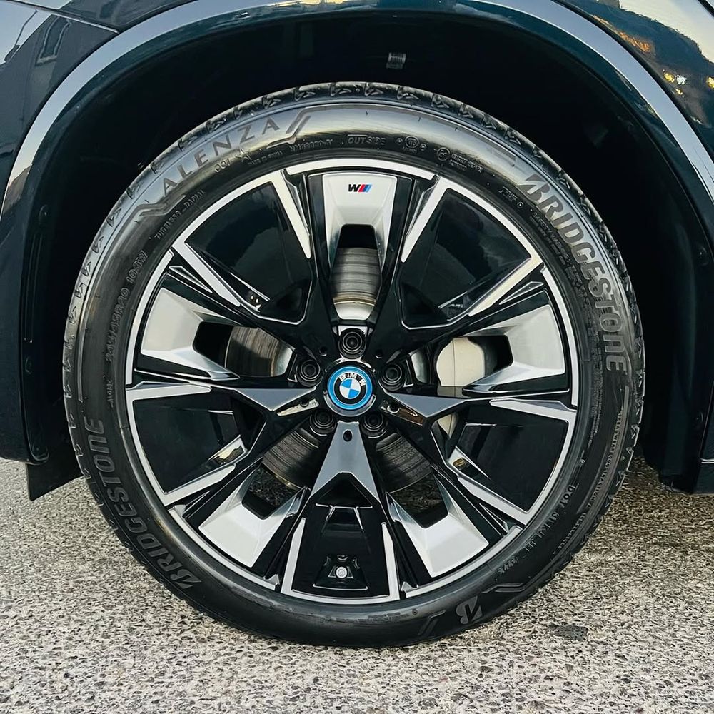 BMW iX3 2025 Full oq va qora