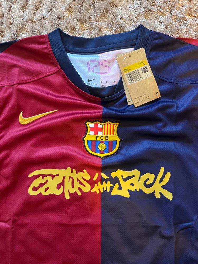 Tricouri Barcelona Travis Scott