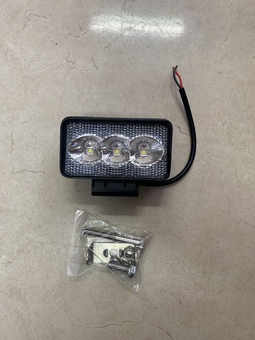 Работна лампа лед 9W (3W x 3 pcs) 9-32V