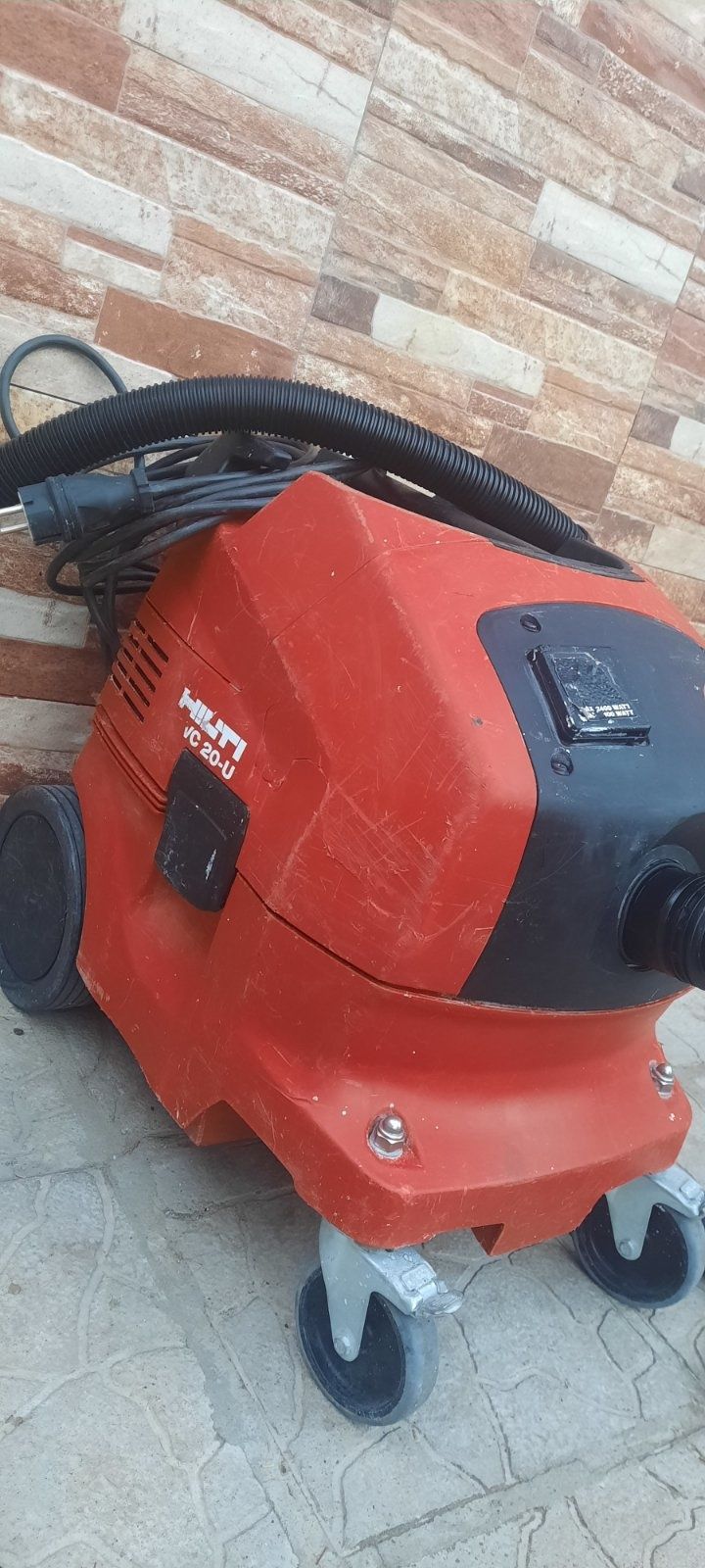 Прахосмукачка Hilti VC-20U Тупалка СухоСтроителсво
