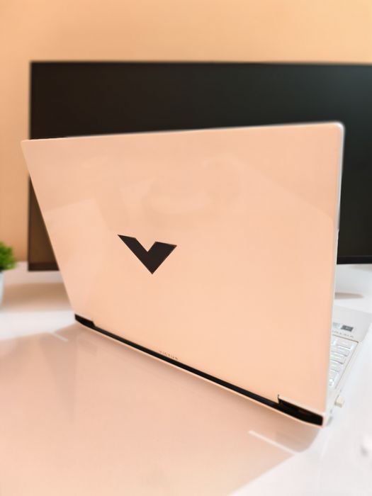 HP VICTUS |FHD IPS 144Hz | i7 -13700H | 4050 -RTX 6GB|