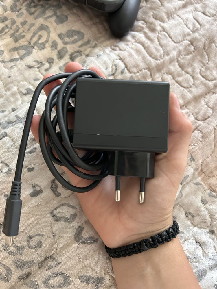 Nintendo switch  folosit de 6 ori