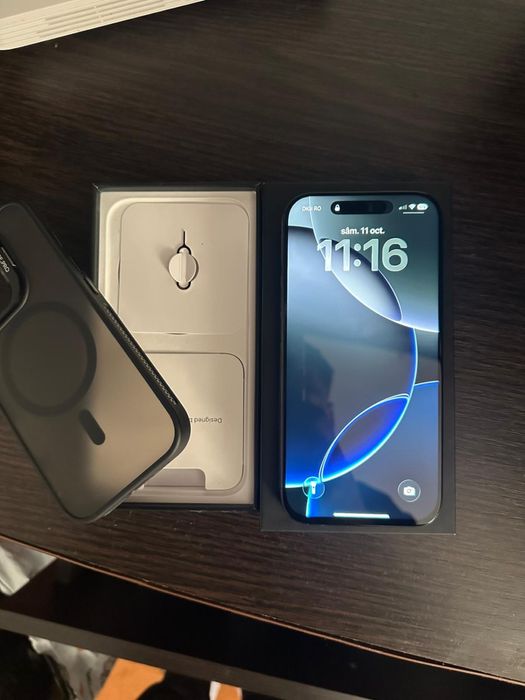 Iphone 16 pro black