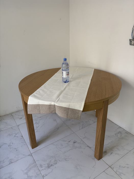 Стол Икея круглый ,раздвижной ( Бьюрста)