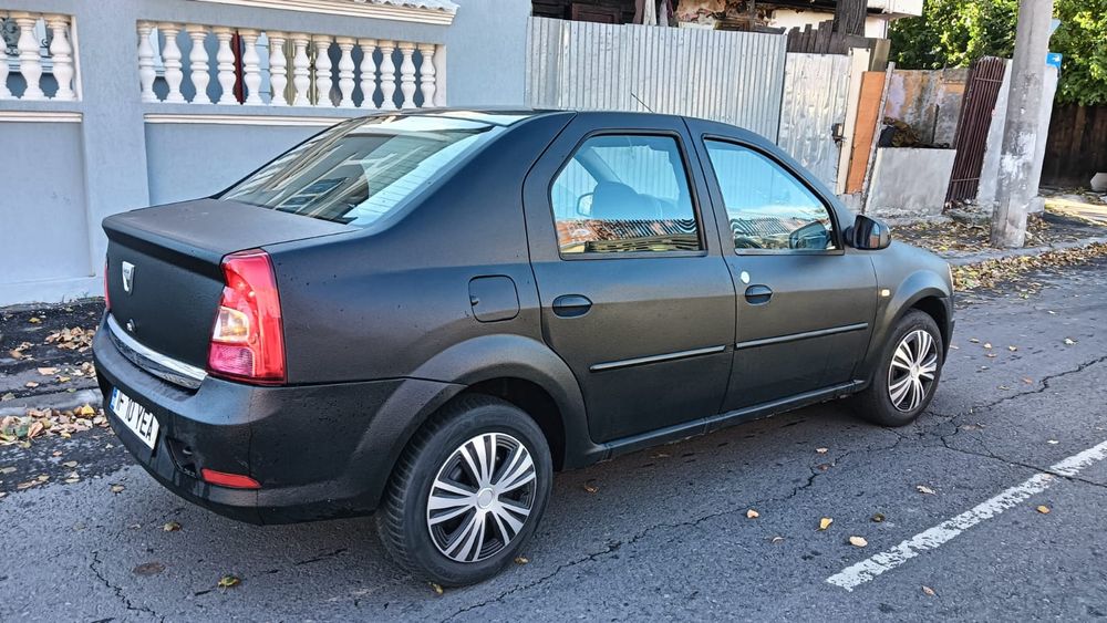 Dacia logan  1.4i   an 2010 preț 1450e