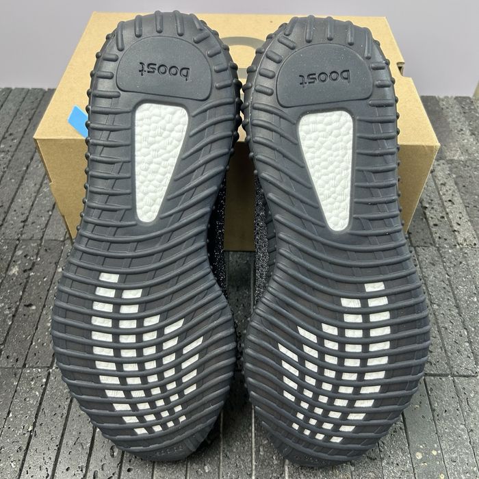 Yeezy boost 350 V2